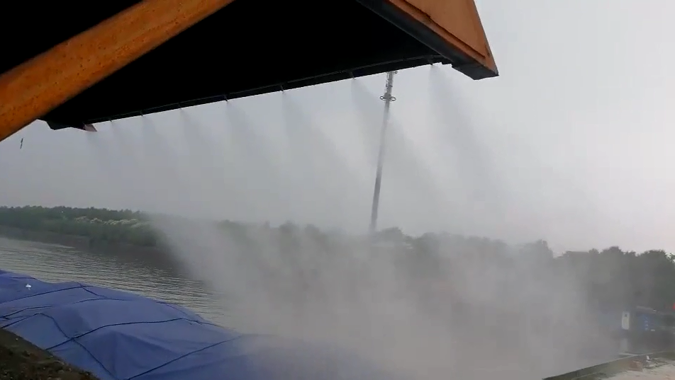 上海老港码头卸料点-喷雾除尘